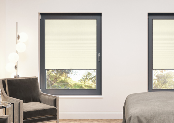 Umbra (Blackout), Linen - Clip Fit Honeycomb Blind - Image 3